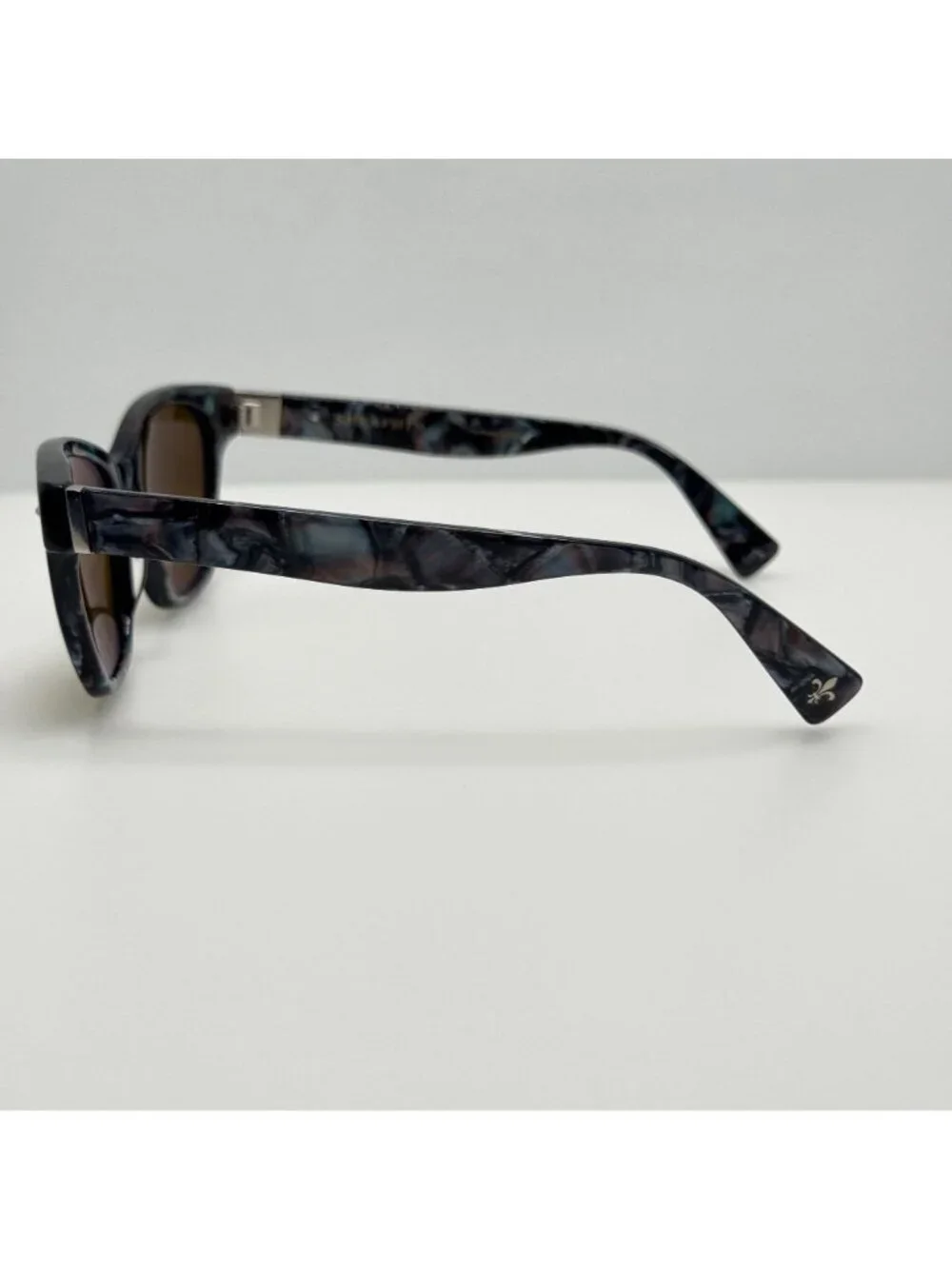 Seraphin this item